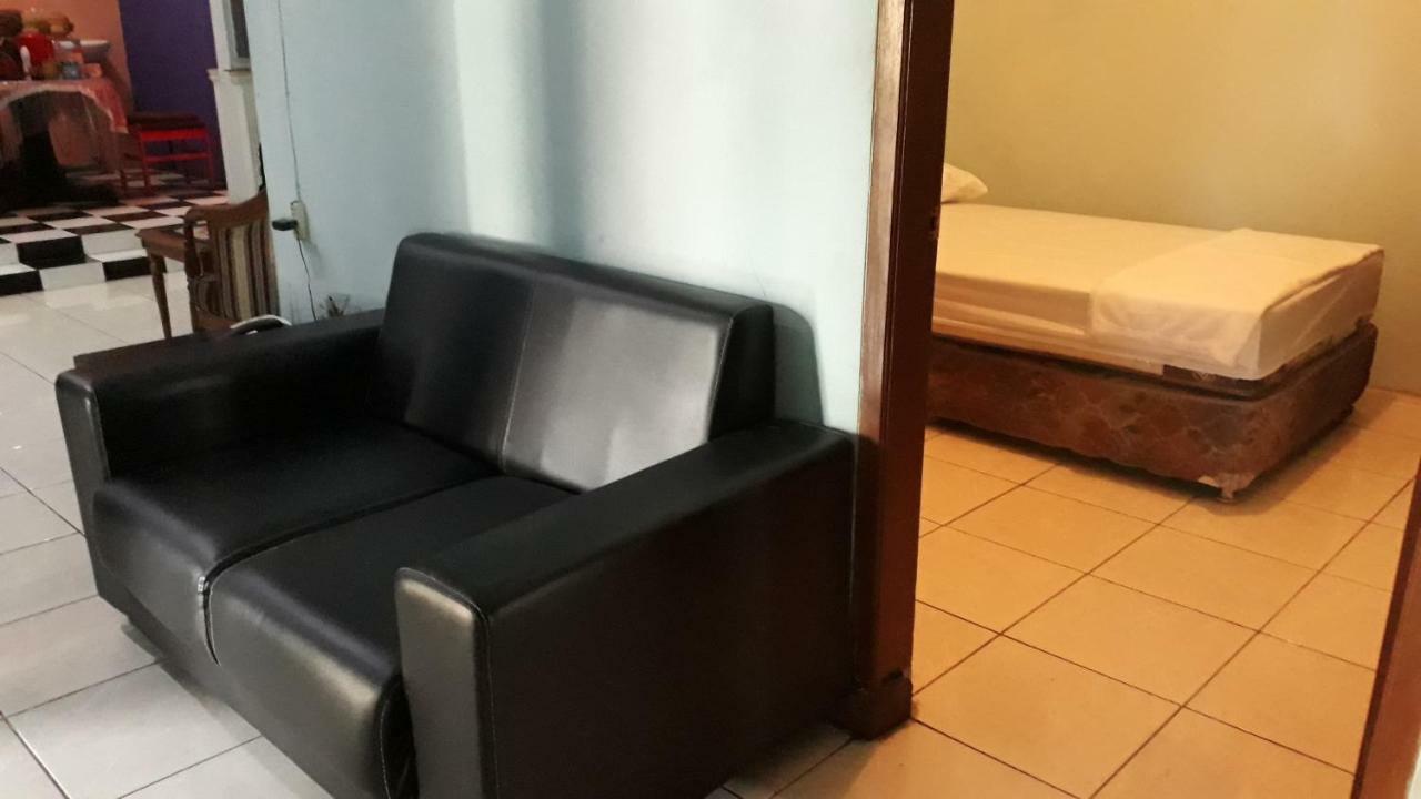 Jabu Rosmina Hotel Citeureup Kültér fotó