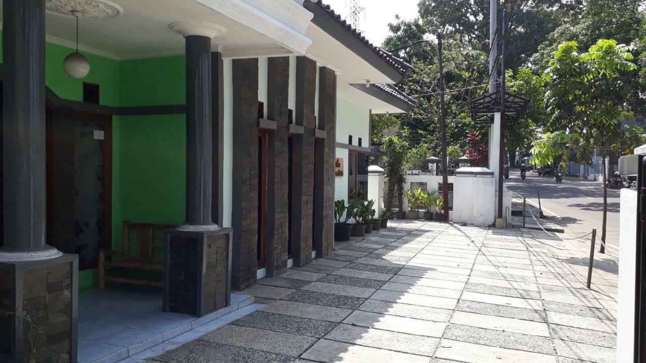 Jabu Rosmina Hotel Citeureup Kültér fotó